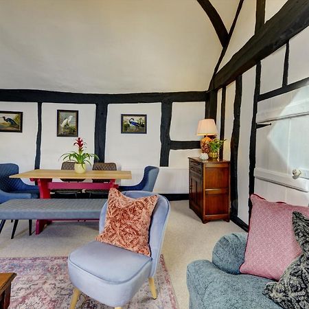 Loft Cottage By Spa Town Property - 2 Bed Tudor Retreat Near To Stratford-Upon-Avon, Warwick & Solihull Ngoại thất bức ảnh